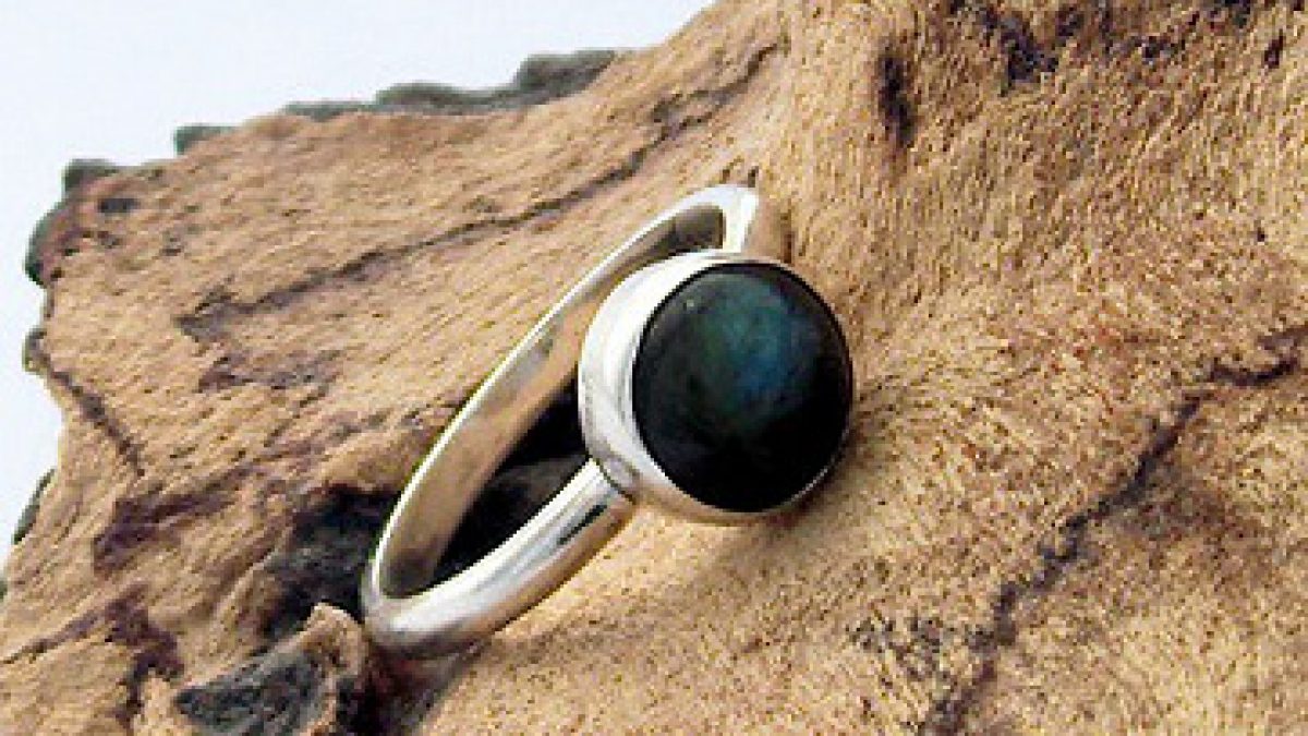 Can you bezel set a stone that isn't cabochon? : r/jewelrymaking