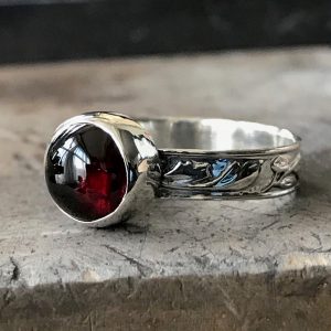 Cabochon Ring