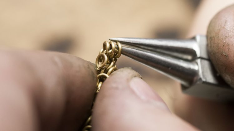 jewellery-chain-repair
