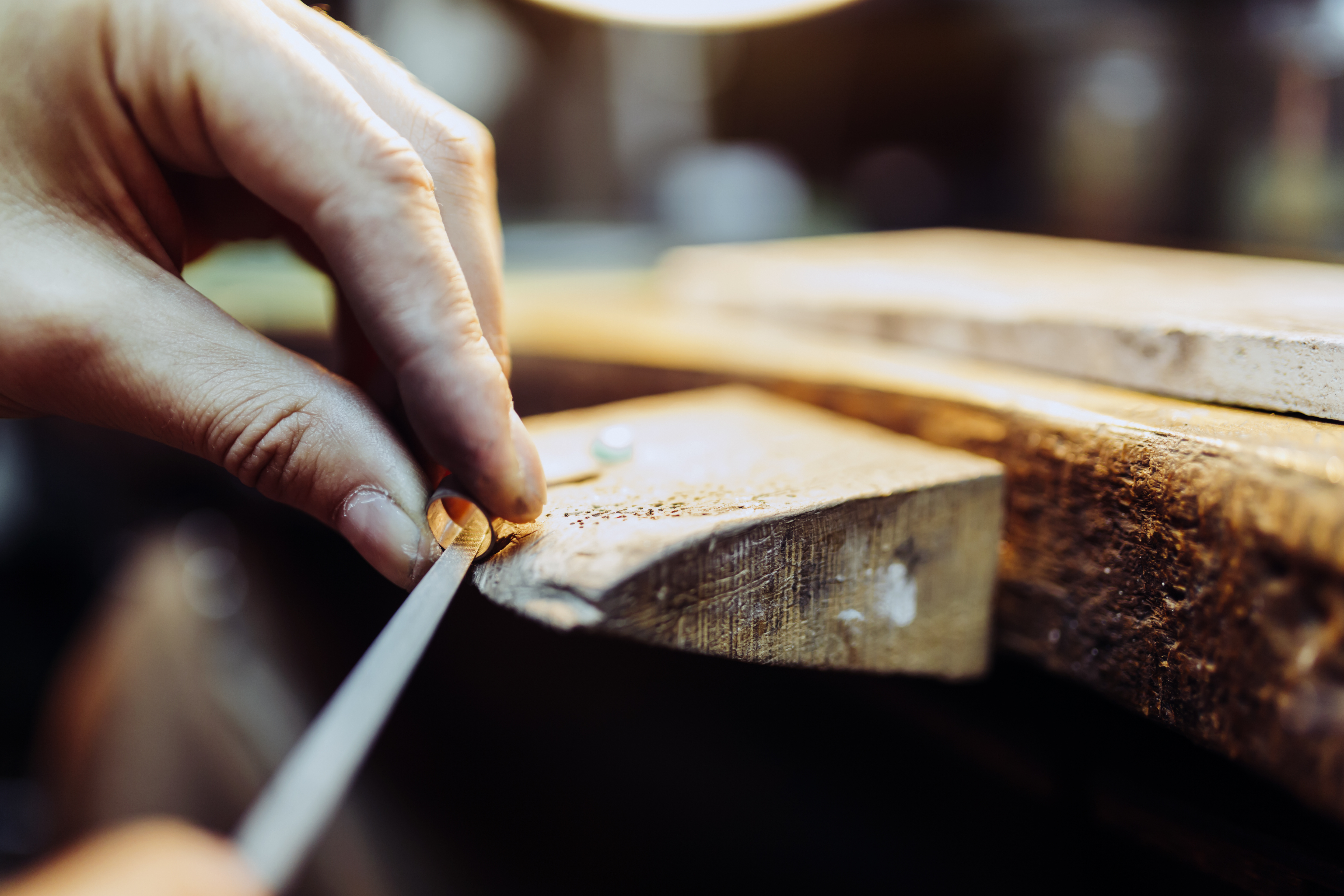 Filing metals How to file flat, square and curved surfaces