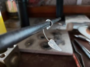 Bending the wire with a mandrel