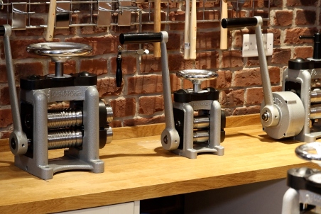 A Beginner’s Guide To Using A Rolling Mill