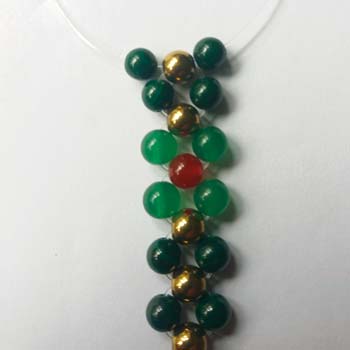 Create this festive beaded bracelet - Step 6