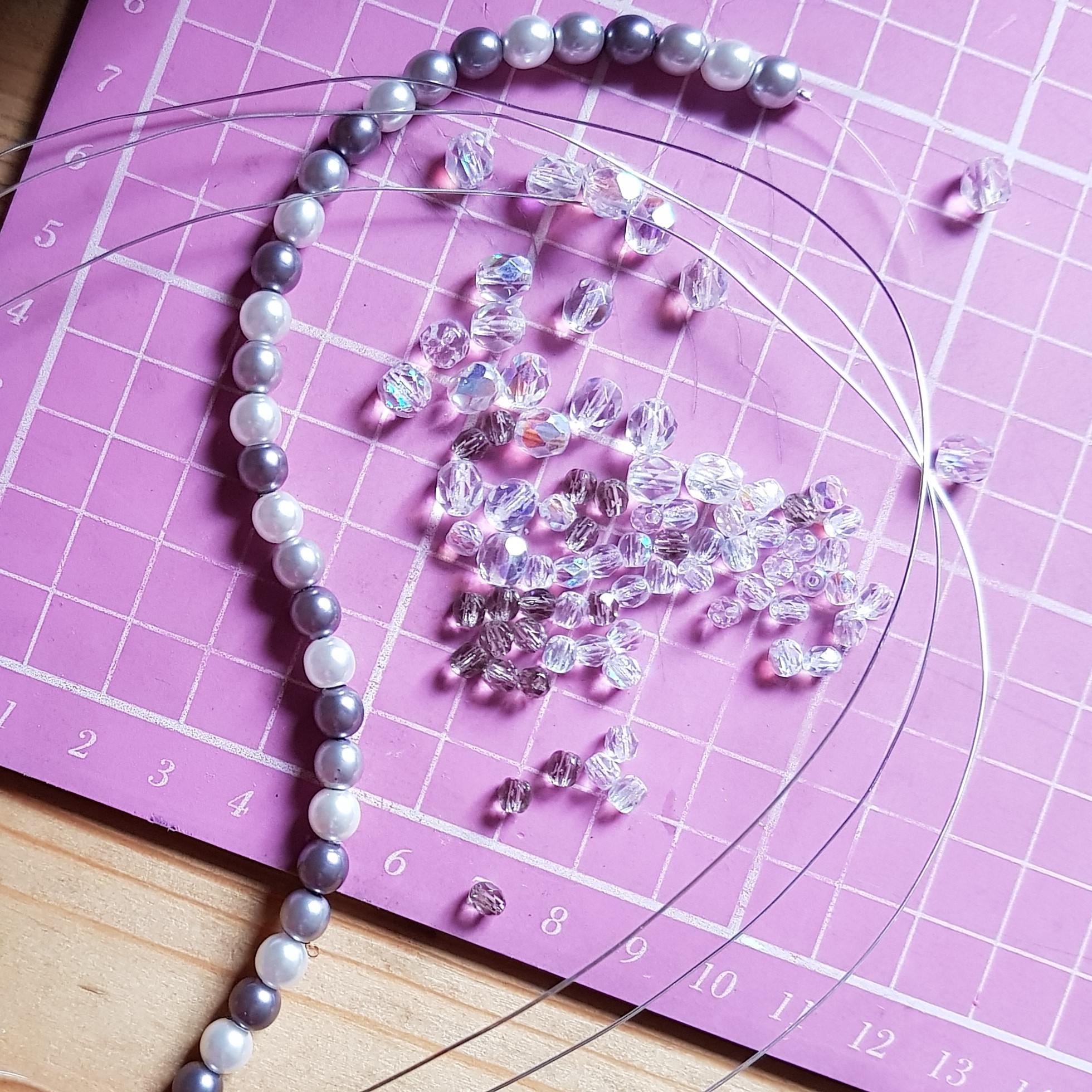 £20 Make Hair Vine with Beads and Wire The Bench Cooksongold