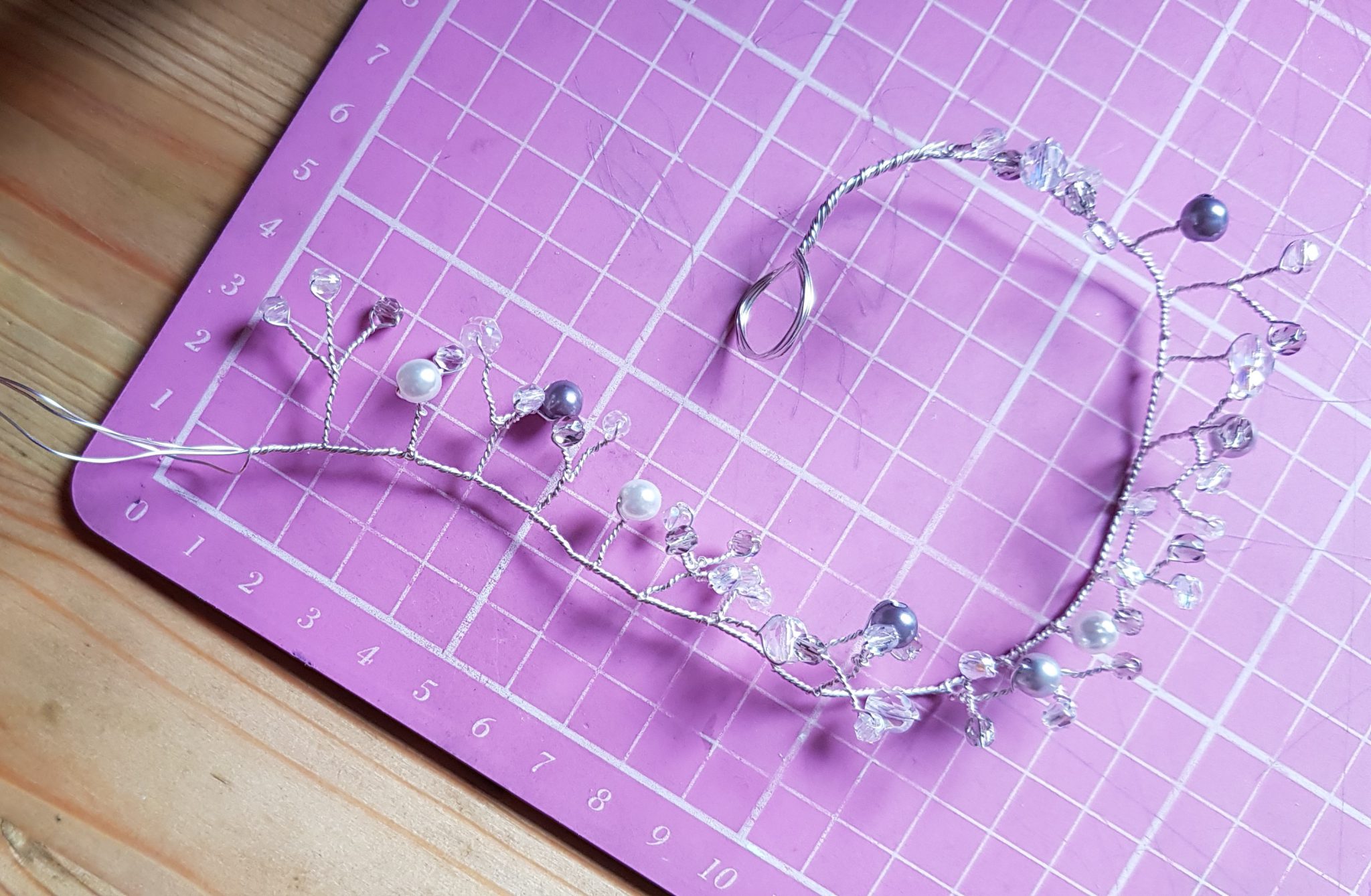 £20 Make Hair Vine with Beads and Wire The Bench Cooksongold