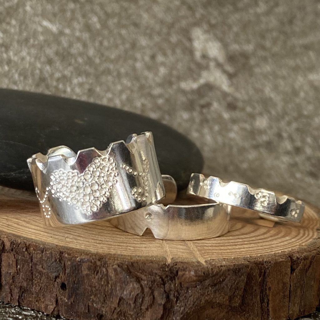 Adjustable Patterned Rings - The Bench