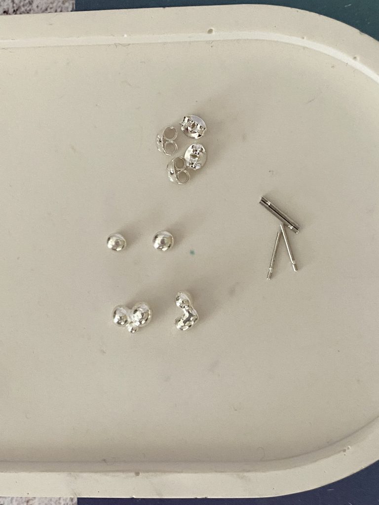 Make your own Silver grain stud earrings