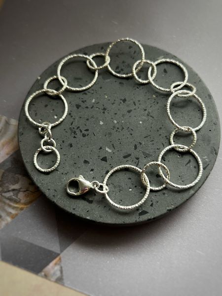 How to Make a Sparkling Sterling Silver Wire Bracelet