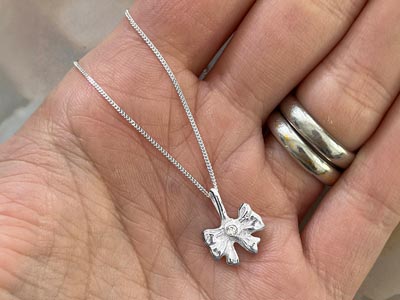 Sparkly Silver Clay Bow Pendant    Project - Standard Image - 3
