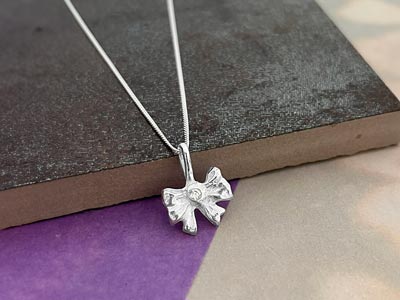 Sparkly Silver Clay Bow Pendant    Project - Standard Image - 4
