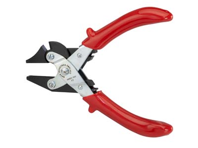 Maun Flat Nose With Side Cutter    160mm6.5 Parallel Action, With   Serrated Jaws, For Hard Wire