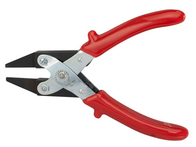 Maun Thin Flat Nose Pliers          160mm6.5 Parallel Action, With    Smooth Jaws And Comfort Grip Handle