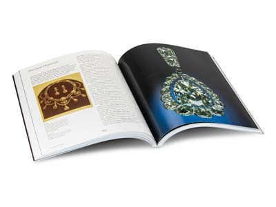 Smithsonian National Gem Collection Unearthed: Surprising Stories       Behind The Jewels By Jeffrey Edward Post - Standard Image - 2