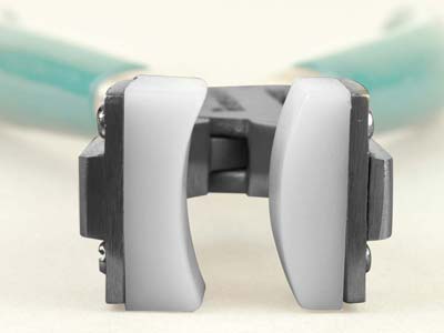 Beadsmith Bracelet Bending Pliers  With Nylon Jaw - Standard Image - 2