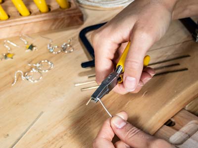 Bench Essentials By Cooksongold    Half Round Pliers 130mm - Standard Image - 6