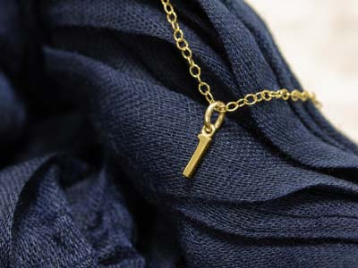 9ct Yellow Gold Letter I Initial   Charm - Standard Image - 3