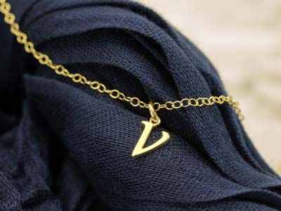9ct Yellow Gold Letter V Initial   Charm - Standard Image - 3