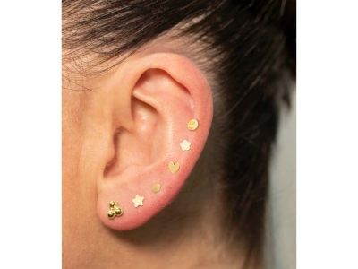 9ct Yellow Gold Plain Flower Labret Post 4mm - Standard Image - 5