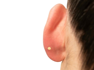 9ct Yellow Gold Smiley Face Labret Tube 3mm - Standard Image - 4