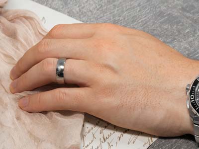 Titanium Court Polished Wedding Ring 3.0mm, Size L, 1.6mm Wall - Standard Image - 4