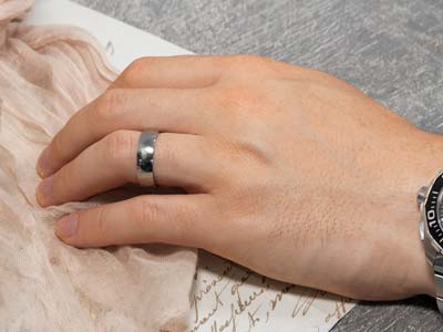 Titanium Court Polished Wedding Ring 3.0mm, Size O, 1.6mm Wall - Standard Image - 4