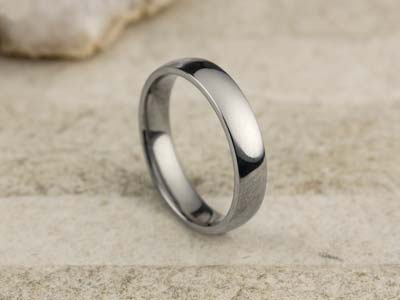 Titanium Court Polished Wedding Ring 4.0mm, Size O, 1.6mm Wall - Standard Image - 2