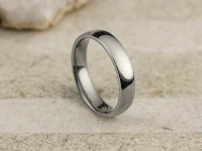 Titanium Court Polished Wedding Ring 4.0mm, Size W, 1.6mm Wall - Standard Image - 2