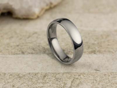 Titanium Court Polished Wedding Ring 5.0mm, Size T, 1.8mm Wall - Standard Image - 2
