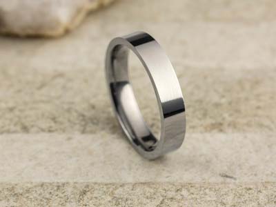 Titanium Flat Court Easy Fit Polished Wedding Ring 4.0mm, Size P, 1.6mm Wall - Standard Image - 2