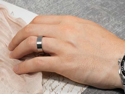 Titanium Easy Fit Polished Wedding Ring 4.0mm, Size X, 1.6mm Wall - Standard Image - 4