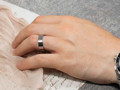 Titanium Flat Court Easy Fit Polished Wedding Ring 4.0mm, Size Z, 1.6mm Wall - Standard Image - 4