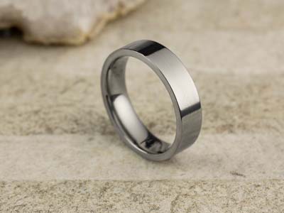 Titanium Flat Court Easy Fit Polished Wedding Ring 5.0mm, Size L, 1.8mm Wall - Standard Image - 2