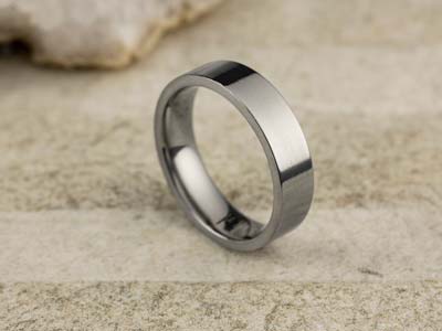 Titanium Flat Court Easy Fit Polished Wedding Ring 5.0mm, Size N, 1.8mm Wall - Standard Image - 2