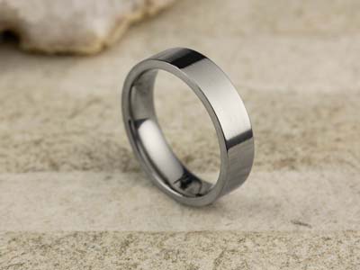 Titanium Flat Court Easy Fit Polished Wedding Ring 5.0mm, Size R, 1.8mm Wall - Standard Image - 2