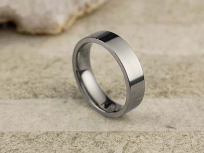 Titanium Flat Court Easy Fit Polished Wedding Ring 5.0mm, Size T, 1.8mm Wall - Standard Image - 2