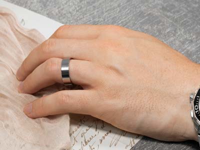 Titanium Flat Court Easy Fit Polished Wedding Ring 6.0mm, Size T, 1.8mm Wall - Standard Image - 4