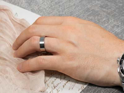 Titanium Flat Court Easy Fit Polished Wedding Ring 8.0mm, Size T, 2.0mm Wall - Standard Image - 4