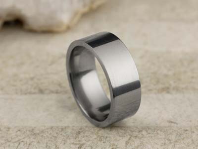 Titanium Flat Court Easy Fit Polished Wedding Ring 8.0mm, Size Y, 2.0mm Wall - Standard Image - 2