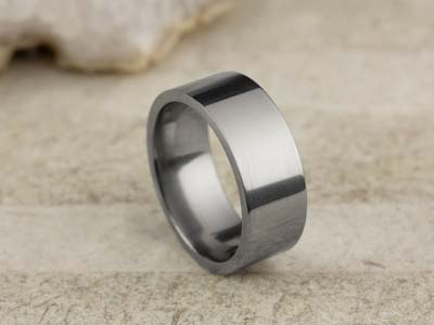 Titanium Flat Court Easy Fit Polished Wedding Ring 8.0mm, Size Z, 2.0mm Wall - Standard Image - 2