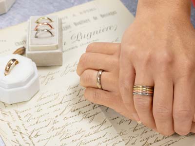 18ct Hazelnut Gold Court Wedding Ring 2.0mm, Size N, 2.5g Medium Weight, Hallmarked, Wall Thickness 1.50mm, 100% Recycled Gold - Standard Image - 4