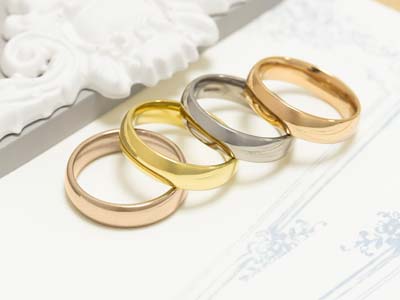 18ct Hazelnut Gold Court Wedding Ring 4.0mm, Size J, 6.0g Medium Weight, Hallmarked, Wall Thickness 2.03mm, 100% Recycled Gold - Standard Image - 3