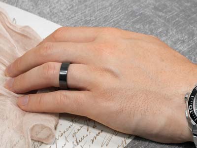 Black Zirconium Flat Court Easy Fit Polished Wedding Ring 5.0mm, Size W, 1.8mm Wall - Standard Image - 4