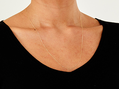 9ct Yellow Gold 0.5mm Diamond Cut  Curb Chain 22