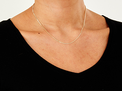 9ct Yellow Gold 1.3mm Diamond Cut  Curb Chain 16