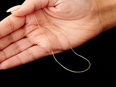 9ct Yellow Gold 0.9mm Extendable    Hammered Trace Chain 16-18